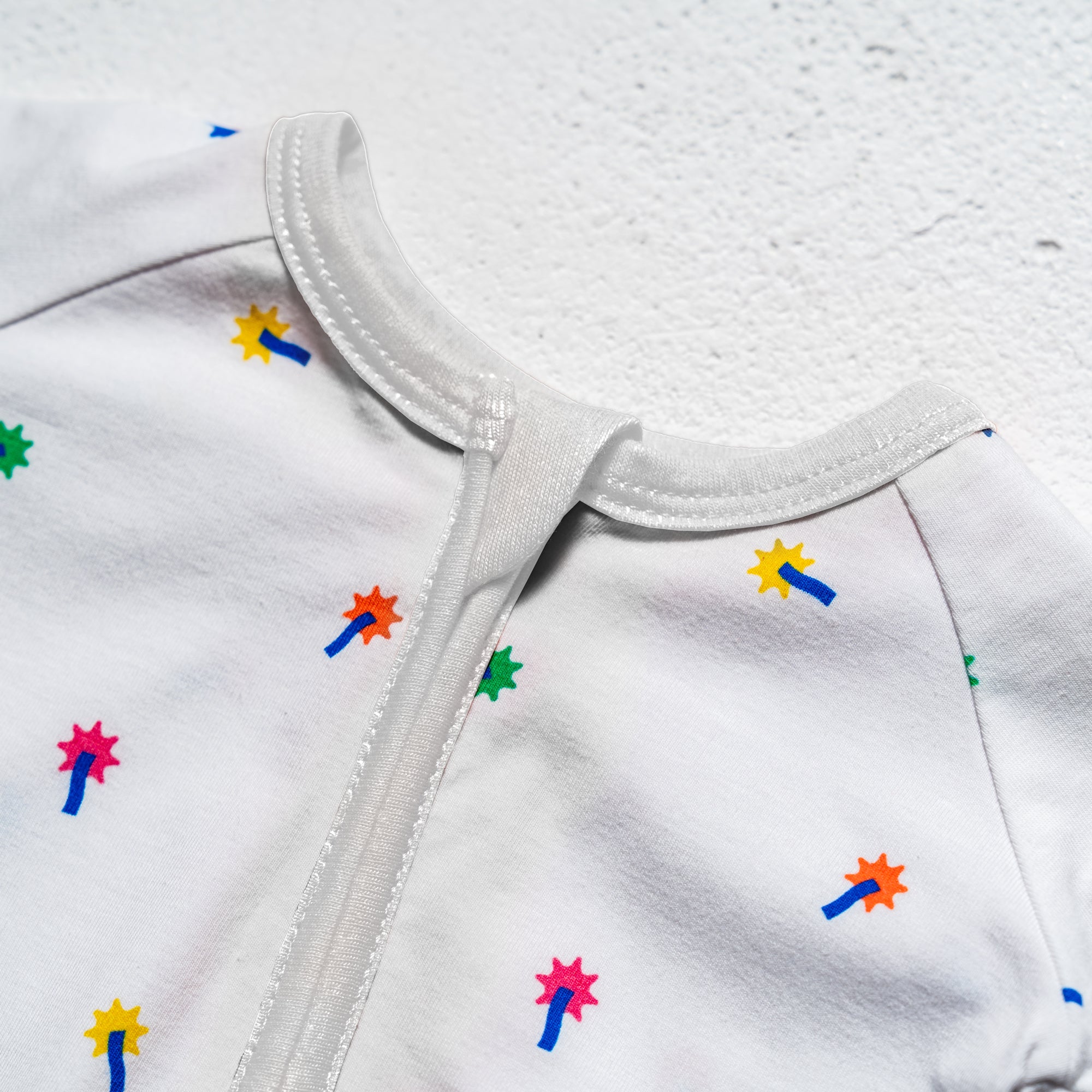 C01_Through the Palms02