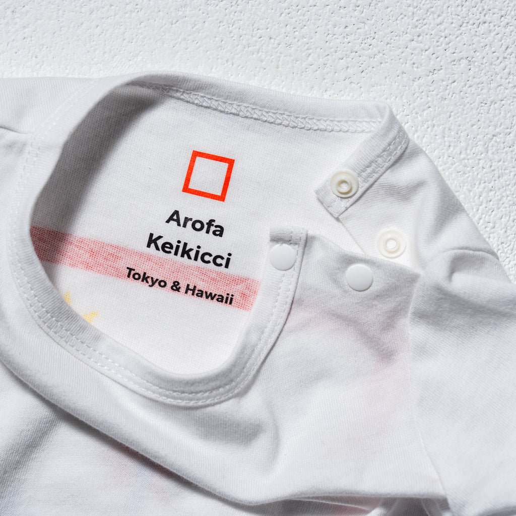 The Fun Begins（白い長袖Tシャツ）