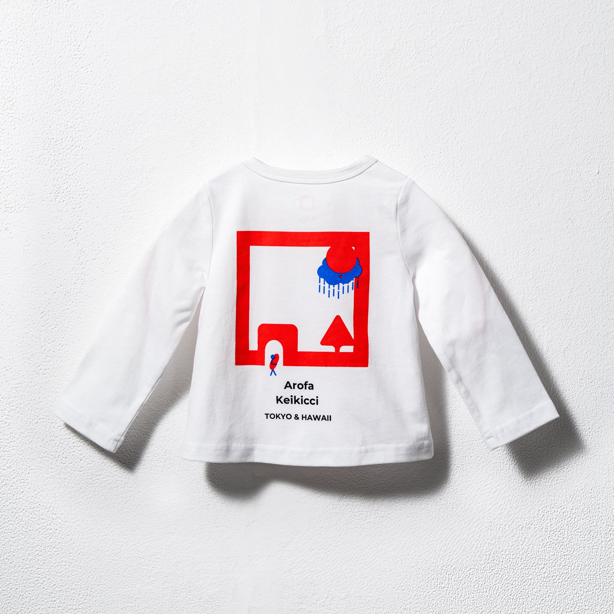 Sunny Soon（白い長袖Tシャツ）