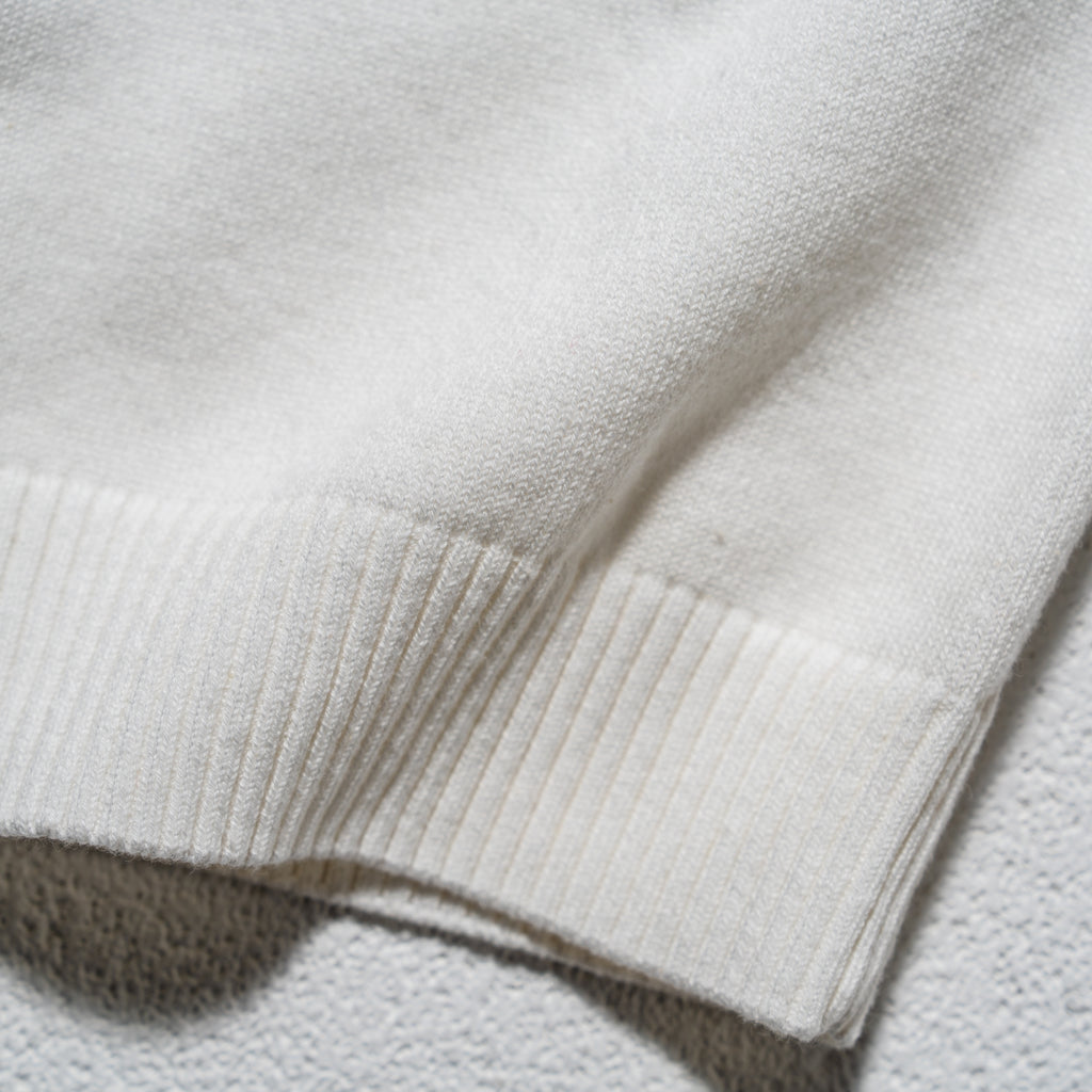 Hi_Sunshine（白いセーター）